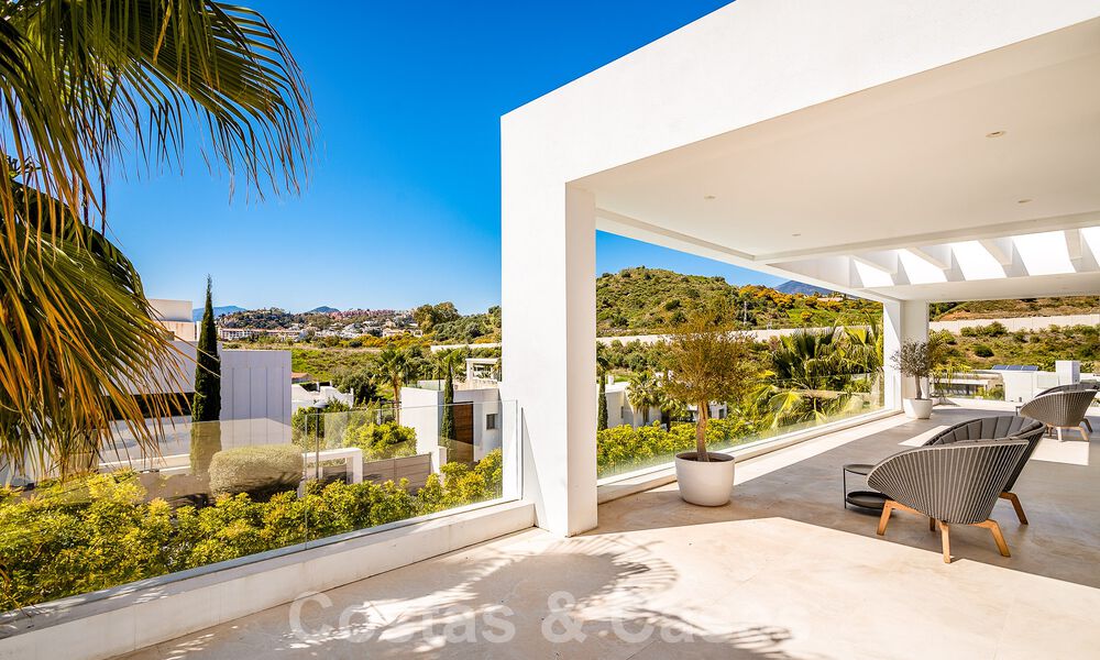 Moderna villa de lujo en venta en urbanización cerrada del valle del golf de Nueva Andalucia, Marbella 53511