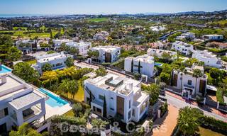 Moderna villa de lujo en venta en urbanización cerrada del valle del golf de Nueva Andalucia, Marbella 53519 