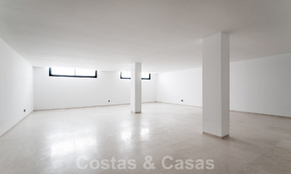Moderna villa de lujo en venta en urbanización cerrada del valle del golf de Nueva Andalucia, Marbella 53530 