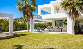 Moderna villa de lujo en venta en urbanización cerrada del valle del golf de Nueva Andalucia, Marbella 53535 