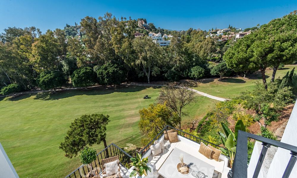 Ático con carácter en venta con relajantes vistas al campo de golf en La Quinta, Benahavis - Marbella 52041