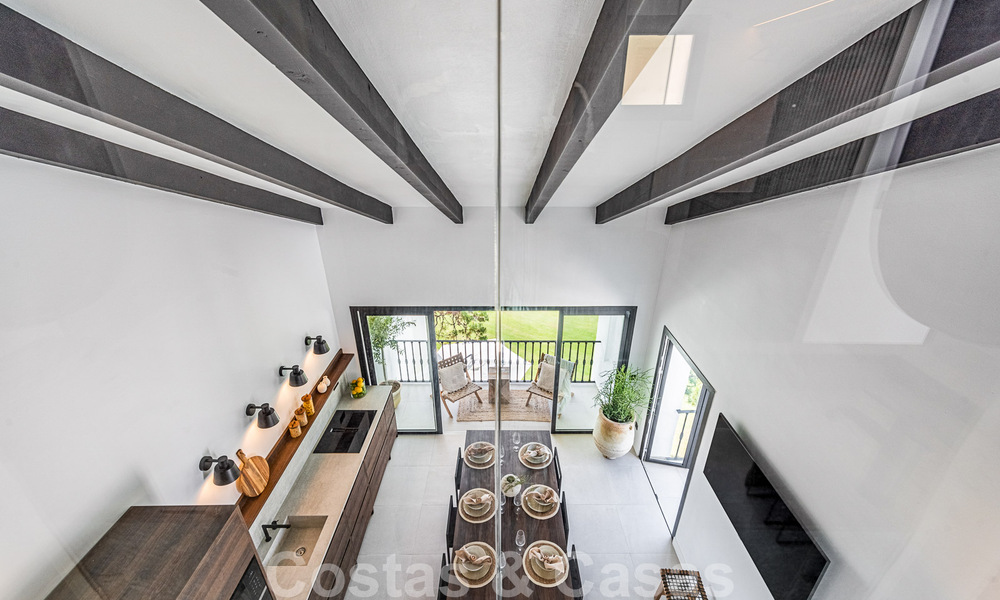 Ático con carácter en venta con relajantes vistas al campo de golf en La Quinta, Benahavis - Marbella 52042