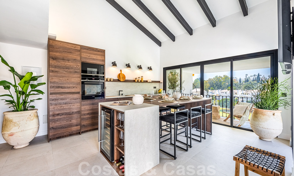 Ático con carácter en venta con relajantes vistas al campo de golf en La Quinta, Benahavis - Marbella 52047