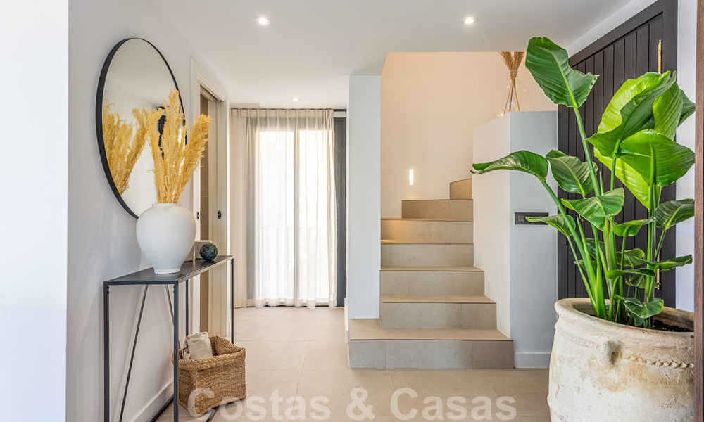 Ático con carácter en venta con relajantes vistas al campo de golf en La Quinta, Benahavis - Marbella 52053