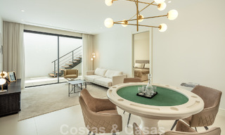 Lista para entrar a vivir, moderna villa de lujo en venta, a unos pasos de la playa Milla de Oro, Marbella 51796 