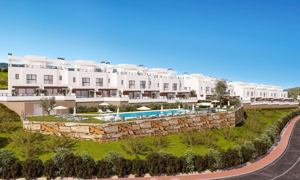 Nuevo proyecto de 8 adosados en venta, con vistas abiertas a los campos de golf del codiciado resort de golf de La Cala Golf, Mijas 53261
