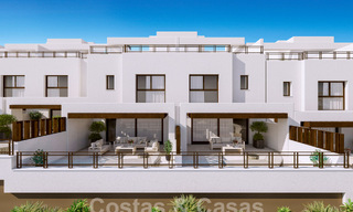 Nuevo proyecto de 8 adosados en venta, con vistas abiertas a los campos de golf del codiciado resort de golf de La Cala Golf, Mijas 53263 