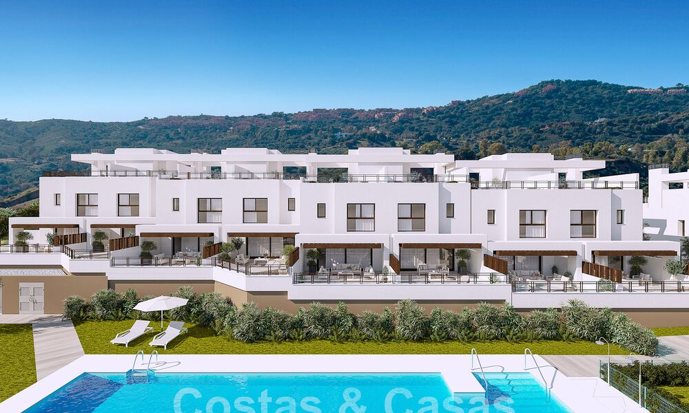 Nuevo proyecto de 8 adosados en venta, con vistas abiertas a los campos de golf del codiciado resort de golf de La Cala Golf, Mijas 53264