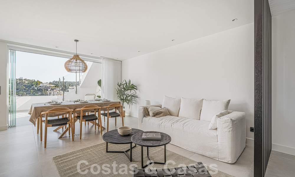 Ático lujosamente reformado en venta con amplia terraza en La Quinta golf resort, Benahavis - Marbella 53815