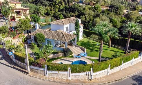 Encantadora villa en venta cerca de la playa de Elviria al este de Marbella centro 53900