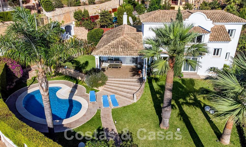 Encantadora villa en venta cerca de la playa de Elviria al este de Marbella centro 53901