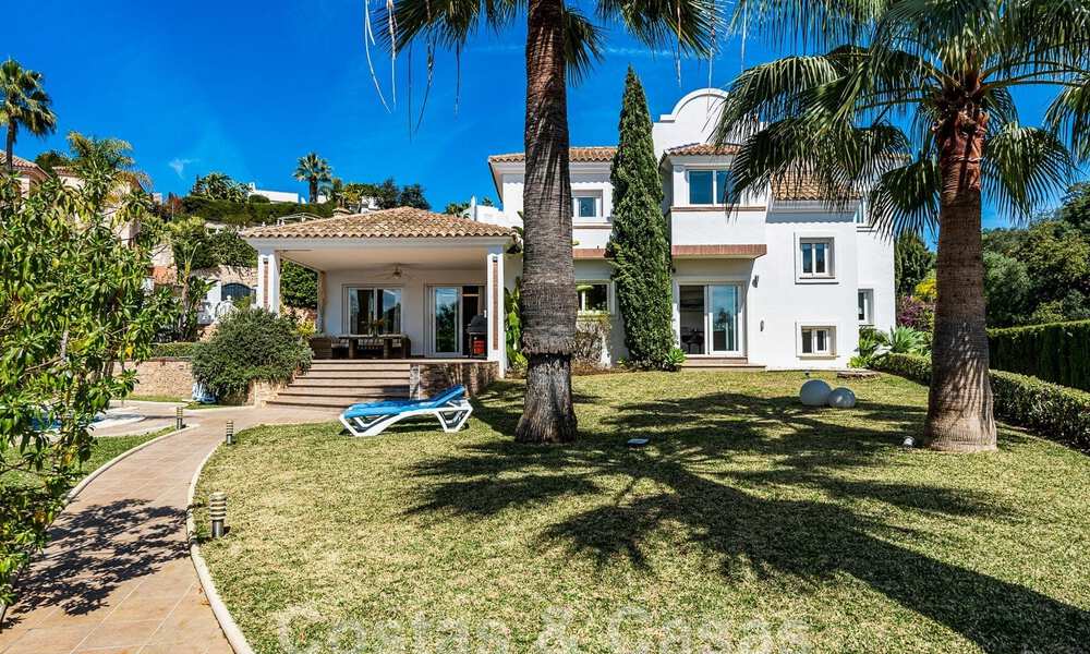 Encantadora villa en venta cerca de la playa de Elviria al este de Marbella centro 53902