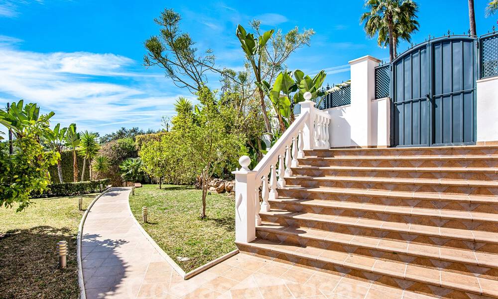 Encantadora villa en venta cerca de la playa de Elviria al este de Marbella centro 53936