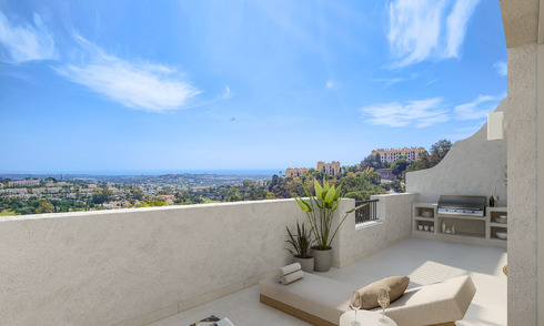 Apartamento de calidad superior amplia terraza y vistas panoramicas al mar en venta en Benahavis - Marbella 53954