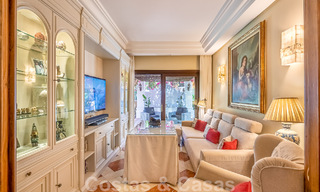 Elegante villa andaluza de lujo en venta a un paso de la playa en la codiciada urbanización Bahía de Marbella 51889 