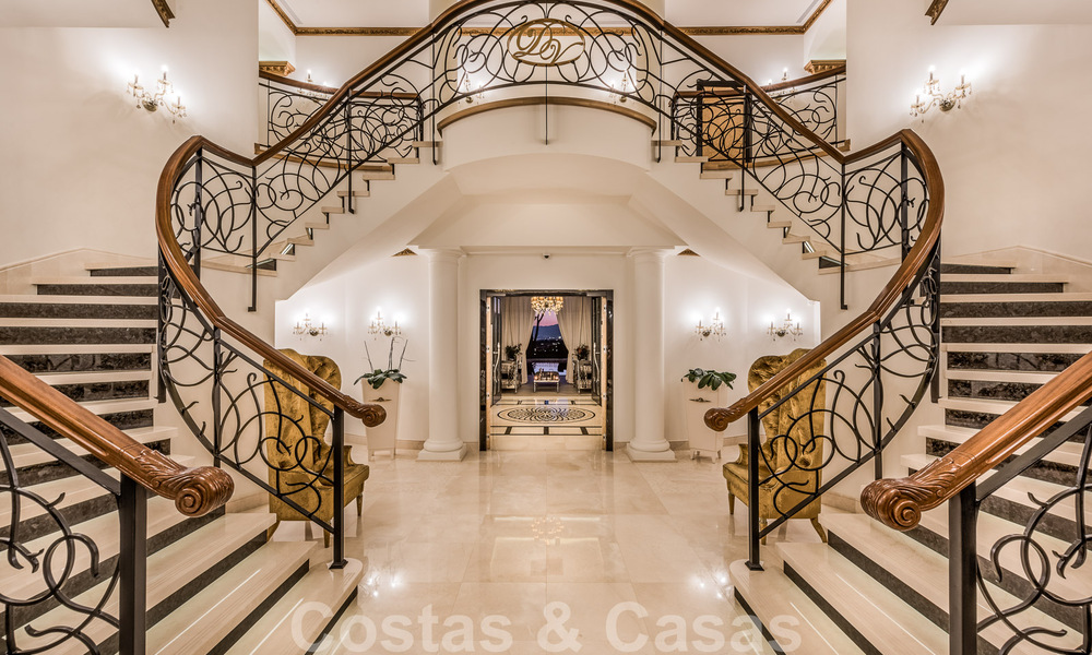 Majestuosa villa de lujo en venta con 7 dormitorios en una exclusiva urbanización al este del centro de Marbella 51985