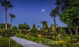 Majestuosa villa de lujo en venta con 7 dormitorios en una exclusiva urbanización al este del centro de Marbella 51991 