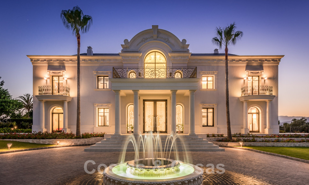 Majestuosa villa de lujo en venta con 7 dormitorios en una exclusiva urbanización al este del centro de Marbella 51992