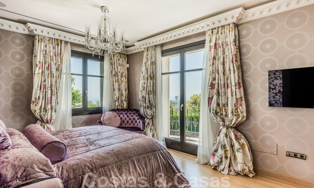 Majestuosa villa de lujo en venta con 7 dormitorios en una exclusiva urbanización al este del centro de Marbella 52011