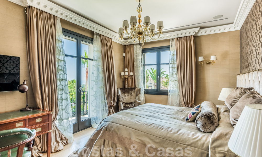 Majestuosa villa de lujo en venta con 7 dormitorios en una exclusiva urbanización al este del centro de Marbella 52013