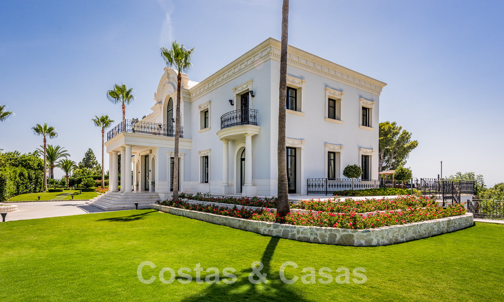 Majestuosa villa de lujo en venta con 7 dormitorios en una exclusiva urbanización al este del centro de Marbella 52015