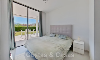Moderno apartamento con jardín en venta con 3 dormitorios en resort de golf en la Nueva Milla de Oro entre Marbella y Estepona 53235 