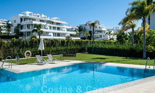 Moderno apartamento con jardín en venta con 3 dormitorios en resort de golf en la Nueva Milla de Oro entre Marbella y Estepona 53253 