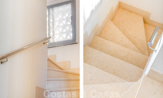 Moderno ático dúplex en venta con vistas panorámicas al mar, situado en un codiciado complejo en Los Monteros, Marbella 52261 