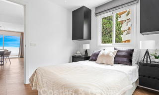 Moderno ático reformado en venta con vistas a la montaña y al mar en Nueva Andalucia, Marbella 53572 