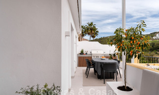 Apartamento reformado de calidad en venta con vistas a los campos de golf de La Quinta en Benahavis - Marbella 54368 