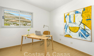 Excepcional ático en venta con vistas al mar y a poca distancia de la playa en Fuengirola - Benalmadena, Costa del Sol 54270 