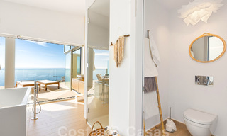 Excepcional ático en venta con vistas al mar y a poca distancia de la playa en Fuengirola - Benalmadena, Costa del Sol 54271 