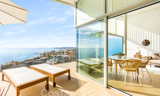 Excepcional ático en venta con vistas al mar y a poca distancia de la playa en Fuengirola - Benalmadena, Costa del Sol 54276 