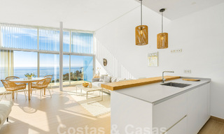 Excepcional ático en venta con vistas al mar y a poca distancia de la playa en Fuengirola - Benalmadena, Costa del Sol 54277 