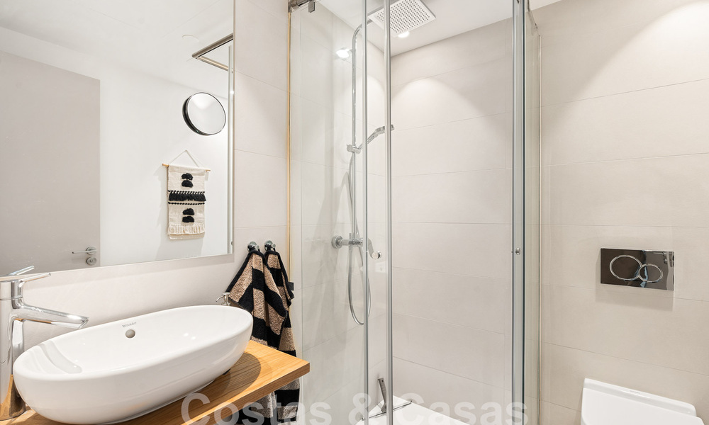 Excepcional ático en venta con vistas al mar y a poca distancia de la playa en Fuengirola - Benalmadena, Costa del Sol 54286