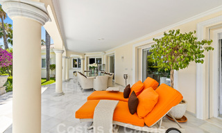 Villa mediterránea de lujo en venta con 6 dormitorios en un entorno privilegiado de golf en el valle de Nueva Andalucia, Marbella 53171 