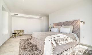 Villa mediterránea de lujo en venta con un toque modernista en Benahavis - Marbella 53087 