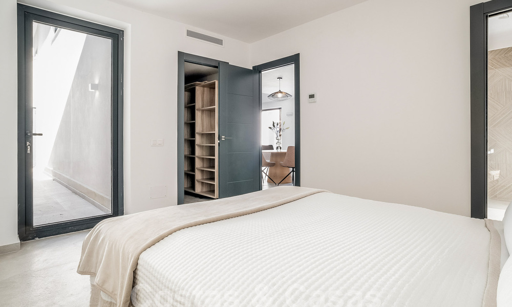 Villa mediterránea de lujo en venta con un toque modernista en Benahavis - Marbella 53104