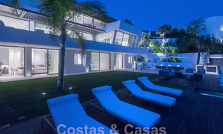 Nueva y moderna villa de lujo de 6 dormitorios en venta con vistas al mar en La Quinta, Marbella - Benahavis 54300 