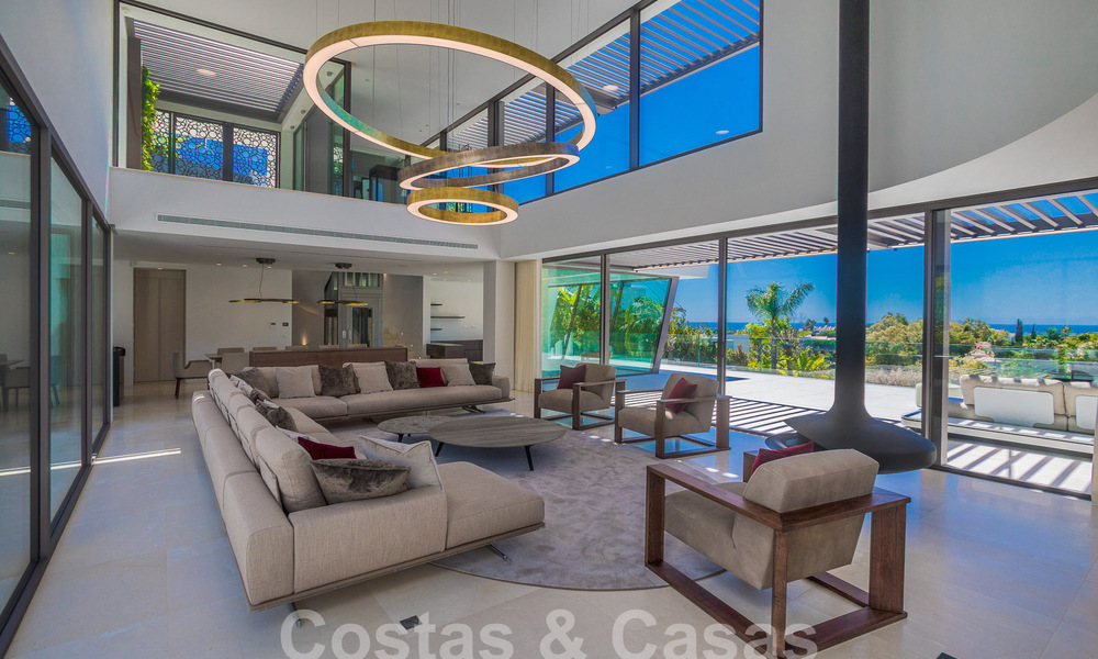 Nueva y moderna villa de lujo de 6 dormitorios en venta con vistas al mar en La Quinta, Marbella - Benahavis 54301