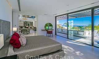 Nueva y moderna villa de lujo de 6 dormitorios en venta con vistas al mar en La Quinta, Marbella - Benahavis 54330 