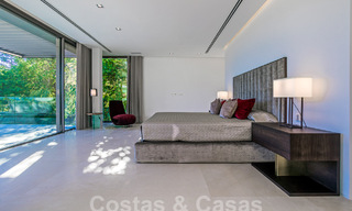 Nueva y moderna villa de lujo de 6 dormitorios en venta con vistas al mar en La Quinta, Marbella - Benahavis 54331 