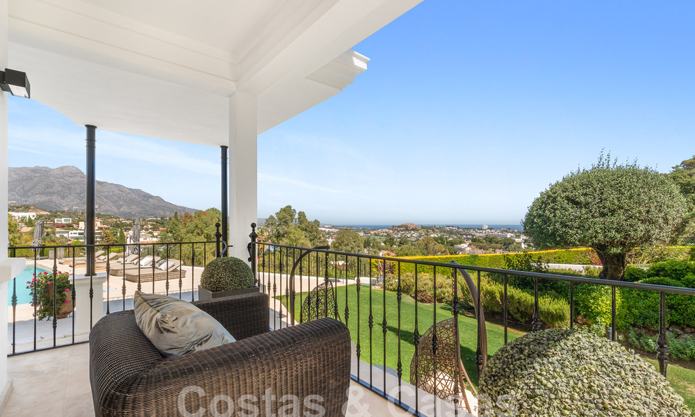 Magnífica villa mediterránea de lujo en venta con vistas panorámicas al mar en La Quinta, Benahavis - Marbella 53126
