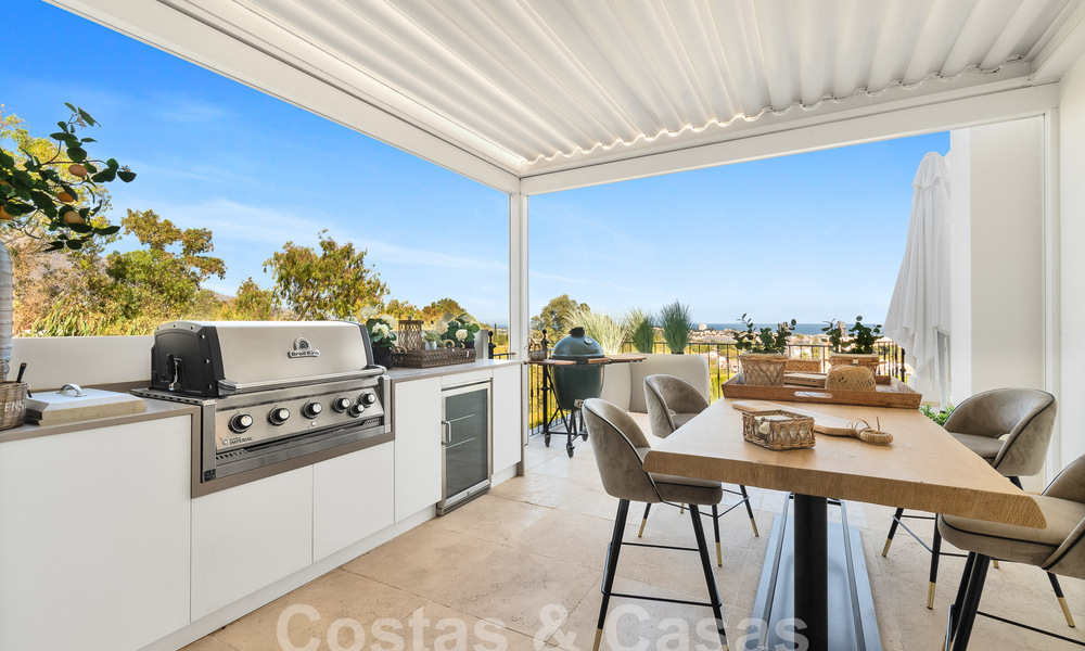 Magnífica villa mediterránea de lujo en venta con vistas panorámicas al mar en La Quinta, Benahavis - Marbella 53130