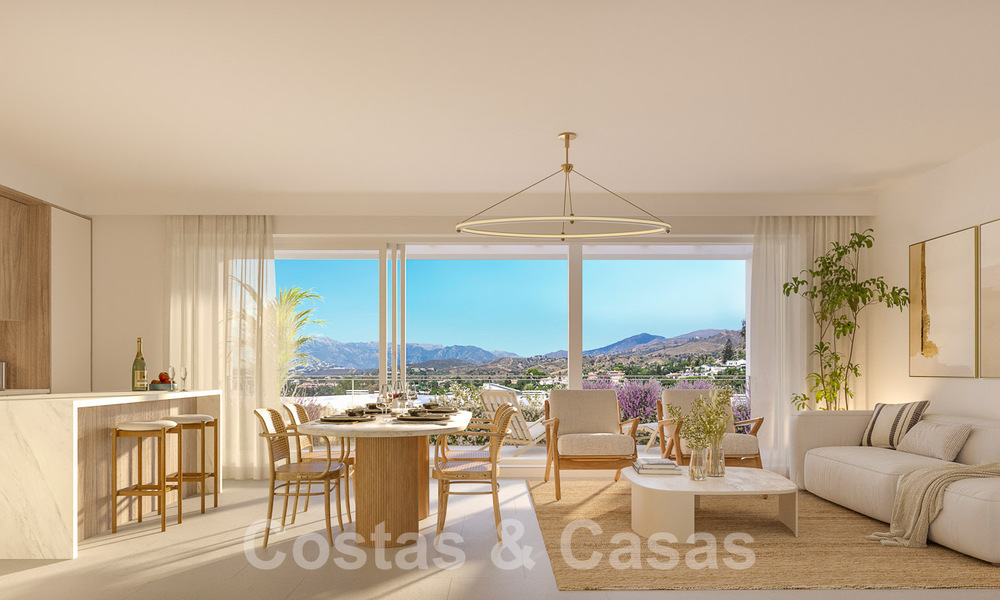 Casas adosadas nuevas y energéticamente eficientes en venta, a un paso de la playa en Elviria al este de Marbella centro 53161