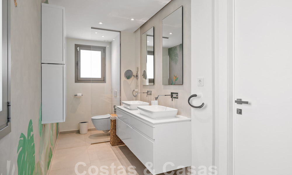 Lujoso y amplísimo apartamento en venta en un exclusivo complejo en Nueva Andalucia, Marbella 54494