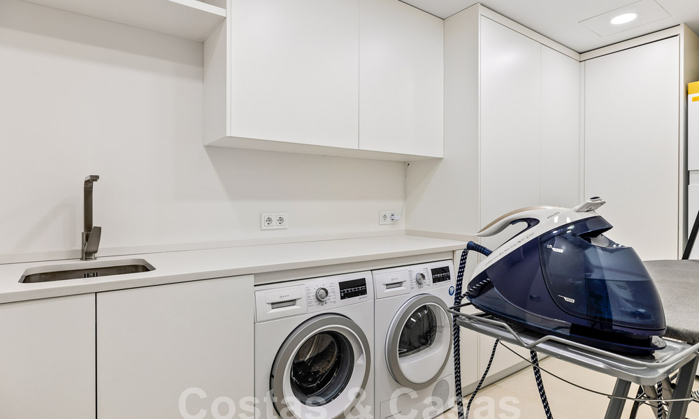 Lujoso y amplísimo apartamento en venta en un exclusivo complejo en Nueva Andalucia, Marbella 54504