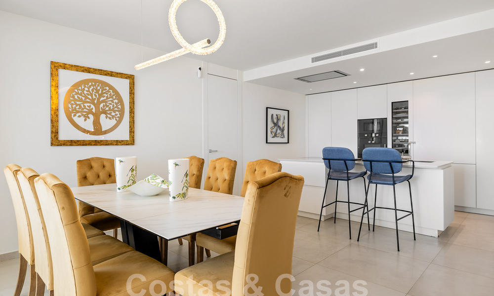 Lujoso y amplísimo apartamento en venta en un exclusivo complejo en Nueva Andalucia, Marbella 54515