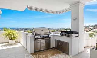 Lujoso y amplísimo apartamento en venta en un exclusivo complejo en Nueva Andalucia, Marbella 54531 