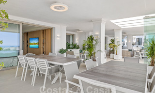 Lujoso y amplísimo apartamento en venta en un exclusivo complejo en Nueva Andalucia, Marbella 54536 